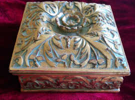 NEW FILIGREE GOLD ORNATE TRINKET POT JEWELLERY BOX Large Rustic Embossed Sculpted Carved Rose Design