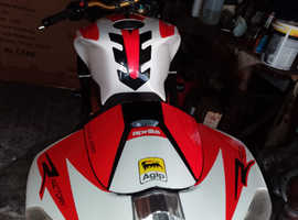 Aprillia Tuono Factory