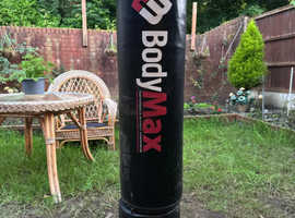 Train like a pro with this Boxing bag