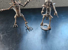 Alien vs predator metel figures