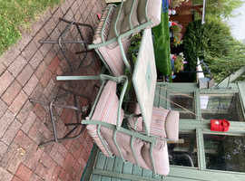 Garden table and chair