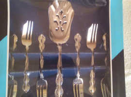 oneida 7 peice stainlessteel mozart pattern 18/8 pastry set £40 or make a fair offer