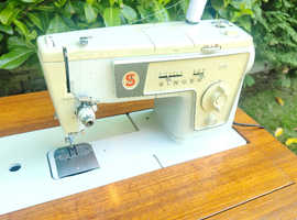 Singer Vintage Sewing machine 438 in small fold up  cabinet with cams