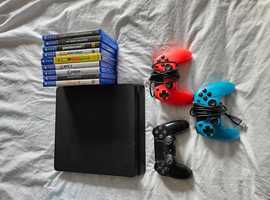Ps4 with 9 games and 3 controllers