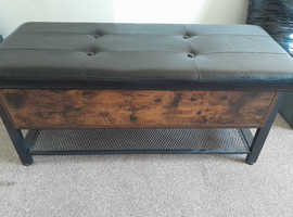 Storage bench seat