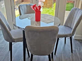 MUST GO ASAP !! Dining Table with 4 & 6 Chairs ~