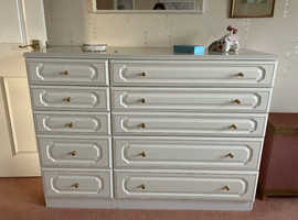 Used bedroom dressers discount