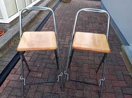 Pair bar stools/kitchen stools