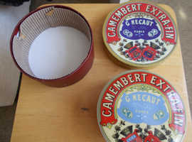 Camembert Baker with box, would make lovely gift