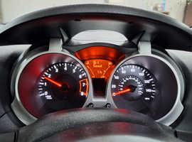 Nissan Juke, 2011 (11) Silver Hatchback, Manual Petrol, 96,000 miles
