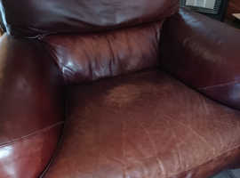 3 seater sofa & 1 x armchair in leather