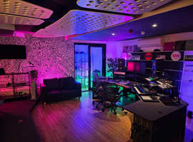 Music Studio Hire, DJ Lessons, Music Production Courses (WEST LONDON), Recording studio