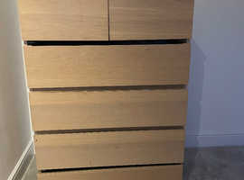 Chest of drawers
