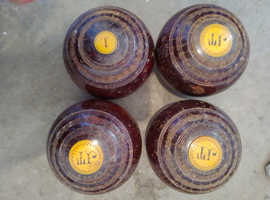 Bowling bowls