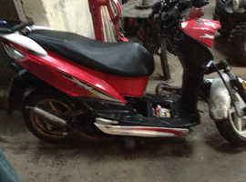 SYM JET 4R 50CC SCOOTER. 5600 MILES. 5 MONTHS MOT. VERY CHEAP.