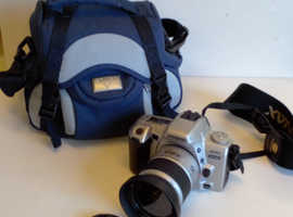 Minolta Dynax 404si 35mm (film) SLR Camera c/w Antler Carry Case