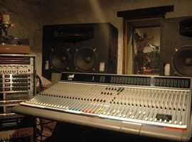 RECORDING STUDIO