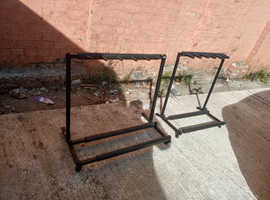 2 Guitar stands