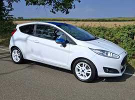 Ford Fiesta, 2016 (16) White Hatchback, Manual Petrol, 75,801 miles