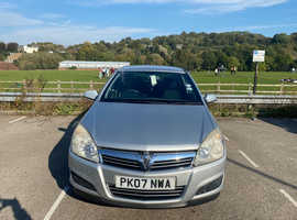 Vauxhall Astra, 2007 (07) Silver Hatchback, Manual Petrol, 75,000 miles