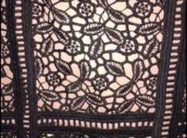 (018) Ladies black skirt, size 12, new!