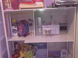 Doll house