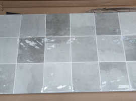 1 x Cadence smoke tile (31.6cm x 60cm)