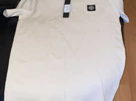 Mens L stone island tshirt