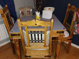 Table and chairs one chairs missing that's why it's free