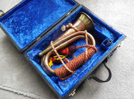 VINTAGE WW 2   BUGLE, 1940's BRITISH ARMY MILITARY BUGLE IN VELVET LINED CASE.