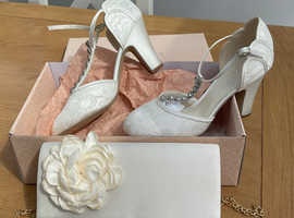 Mother of the Bride shoes and bag
