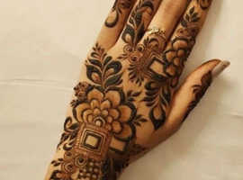 Heena artist