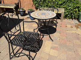 Bistro table and 2 Chairs