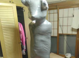 Shaping sand and inflatables