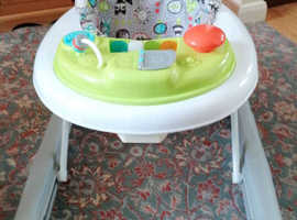 Baby/toddler walker