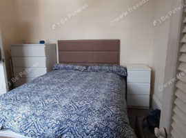 Highgate double bed