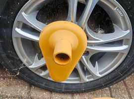 Caravan wheel lock