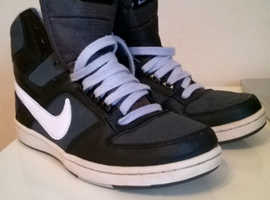 nike buckfast trainers
