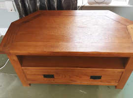 Corner TV Unir