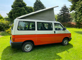 2001 VW T4 Transporter 2.5 TDi with a long MOT, (until April 2026) Reconditioned Engine and Pop-Top