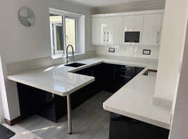 Kitchen Fitter & Quartz Overlay