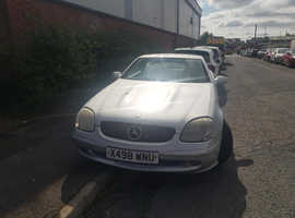 Hours of top down fun ! Mercedes 200, 2000 (X) silver convertible,Manual, Petrol