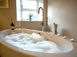 Book Your Stay in Luxury Holiday Cottages - Relax in Style!