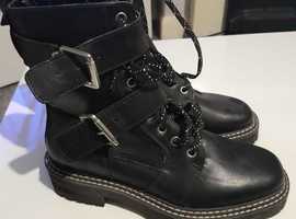 Boots marks pencers brand new