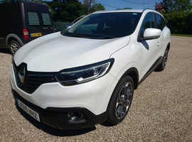Renault KADJAR, 2016 (16) White Hatchback, Manual Petrol, 57,772 miles