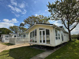 2 Bed Lodge For Sale On The Isle Of Wight/ Fairway Holiday Park/ Decking Included/ 2 Showers/ Free 2024 Site Fees/ 12 Month Park