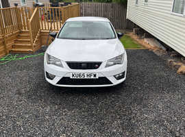 Seat Leon, 2015 (65) White Hatchback, Manual Diesel, 141,992 miles