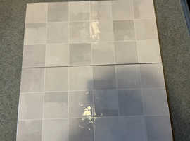 2 x Cadence pearl tiles (31.6cm x 60cm)