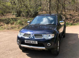 Mitsubishi L200 2.5 DI-D Barbarian Double Cab 4WD One owner from new.