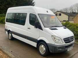 Mercedes Sprinter Minibus